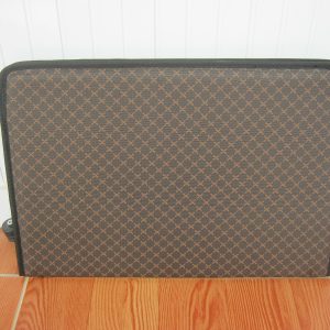 Cặp da đựng đồng hồ kẻ